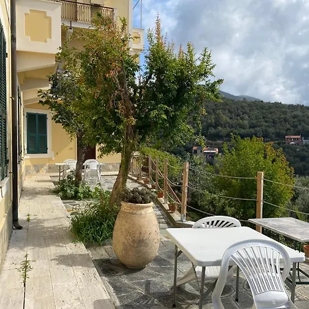 Prima Collina Ampio Vista Mare アパート
