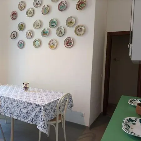 アパート Prima Collina Ampio Vista Mare アラッシオ